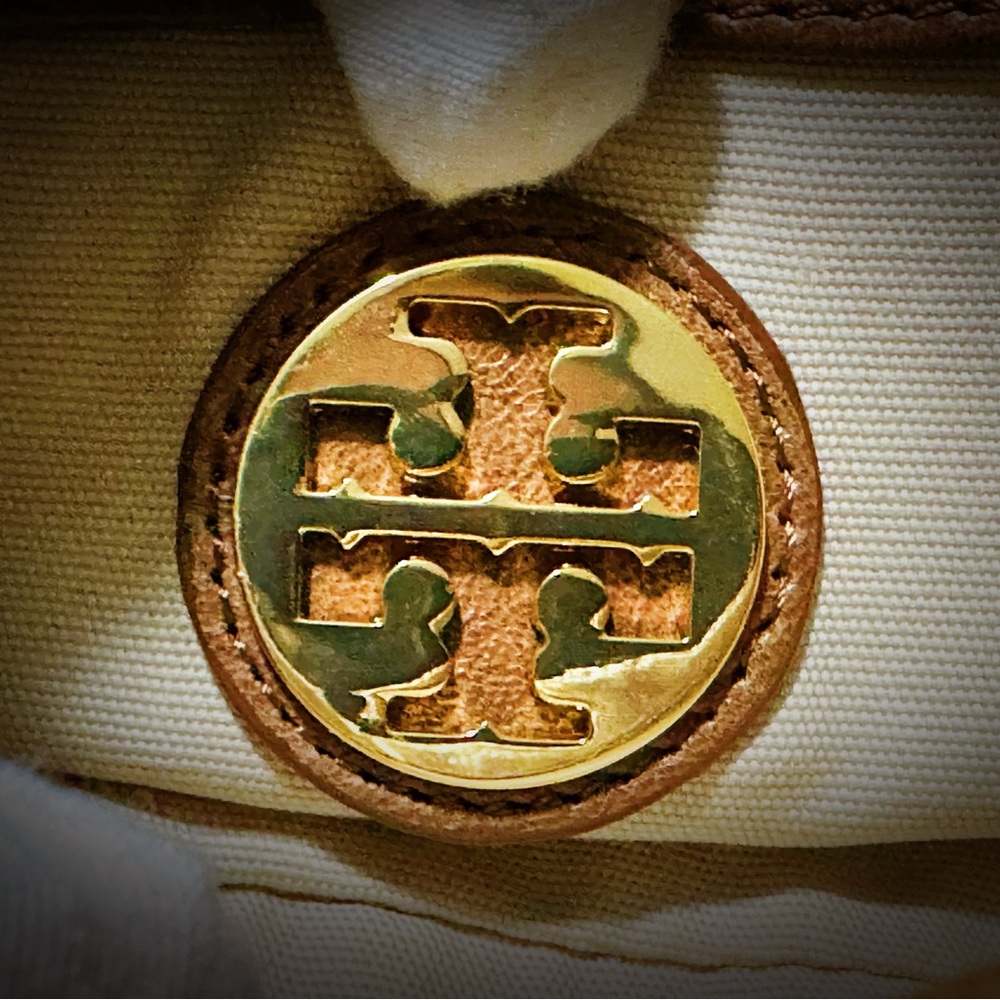 Vintage Tory Burch Tan Leather Mini Bag with Gold Chain - Picture 2 of 13